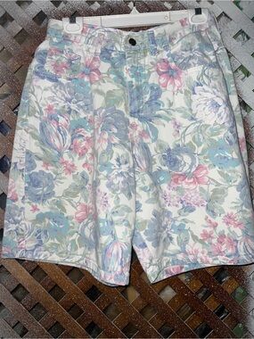 Vintage Zena Floral Pastel Cotton Shorts - White Pink & Blue size small